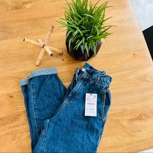 TRENDY ZARA DEJIM JOGGER - BRAND NEW. SIZE US 4 EUR 36